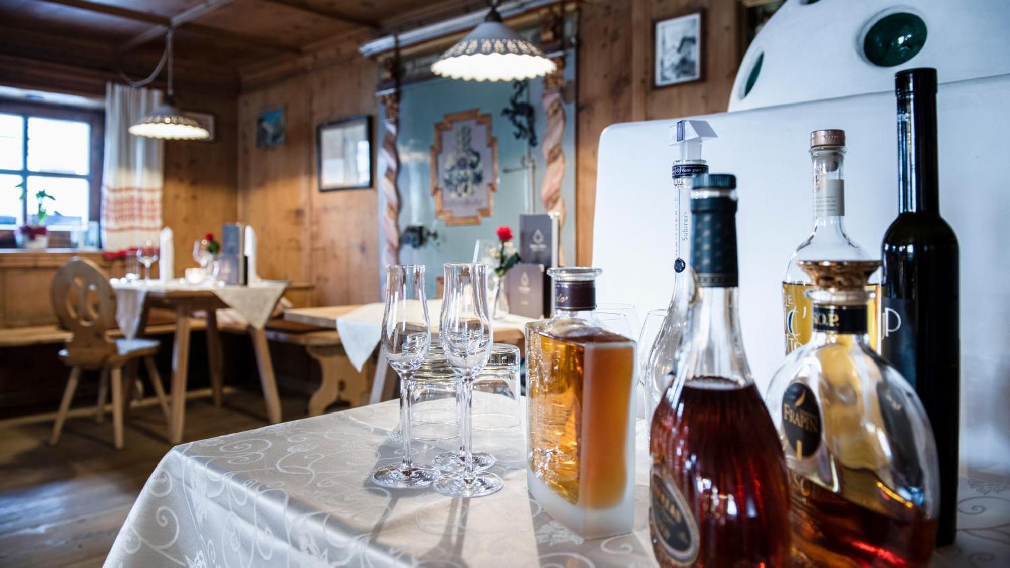 Hotel Goldener Adler - Im Sommer Silvretta Card Premium Inkludiert Ischgl Eksteriør bilde