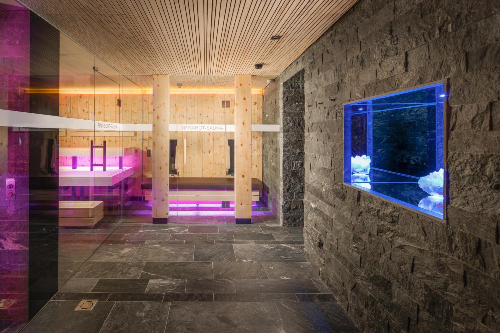 Hotel Goldener Adler - Im Sommer Silvretta Card Premium Inkludiert Ischgl Eksteriør bilde