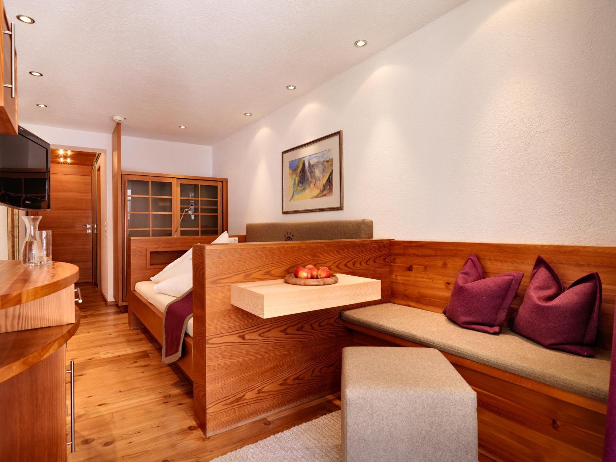 Hotel Goldener Adler - Im Sommer Silvretta Card Premium Inkludiert Ischgl Eksteriør bilde