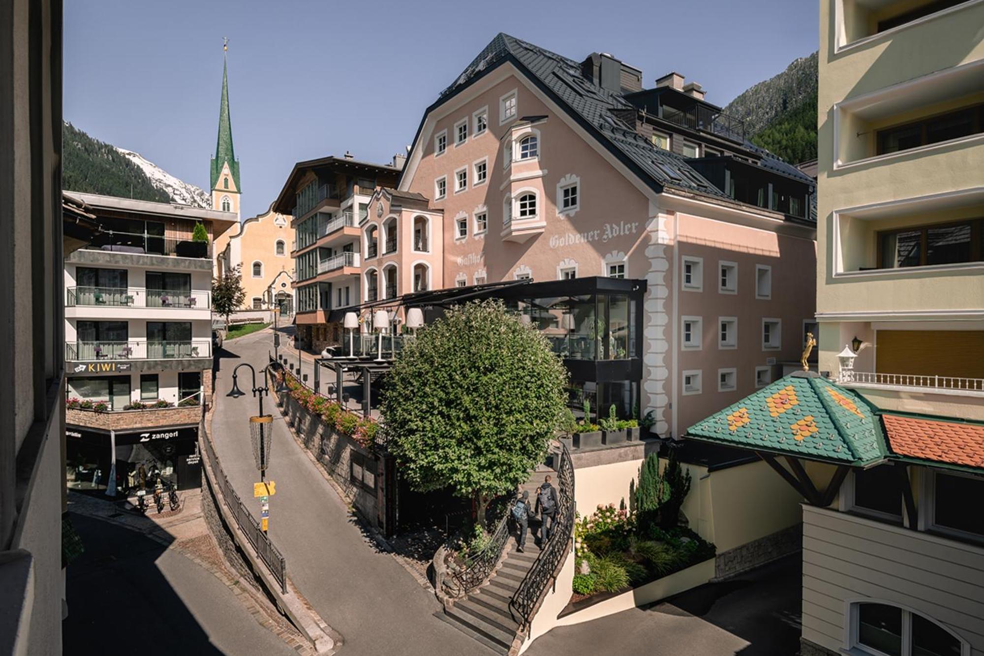 Hotel Goldener Adler - Im Sommer Silvretta Card Premium Inkludiert Ischgl Eksteriør bilde